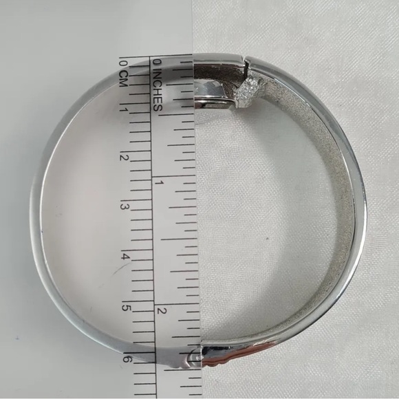 Jeanne Cooper “Duchess Collection” Crystal Embellished Bangle/with Hidden Watch - Picture 8 of 8